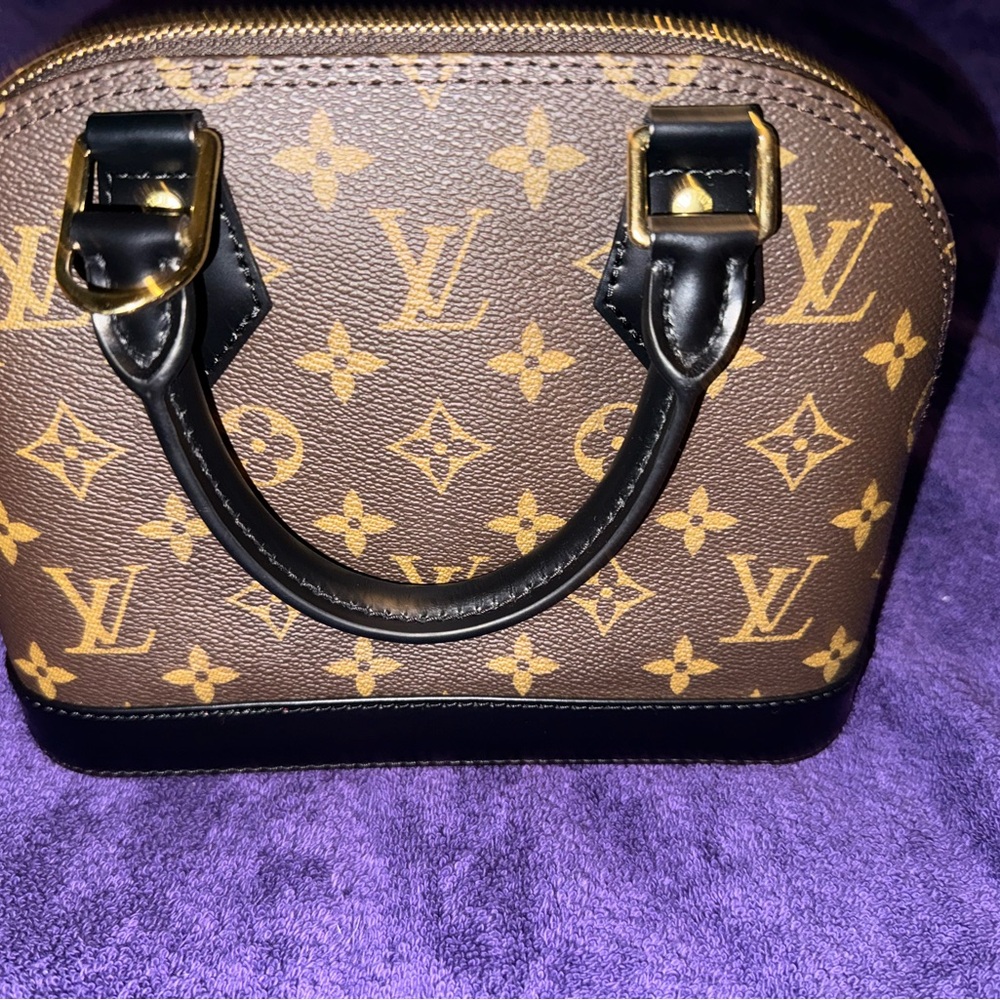 Alma Bb World Tour Edition